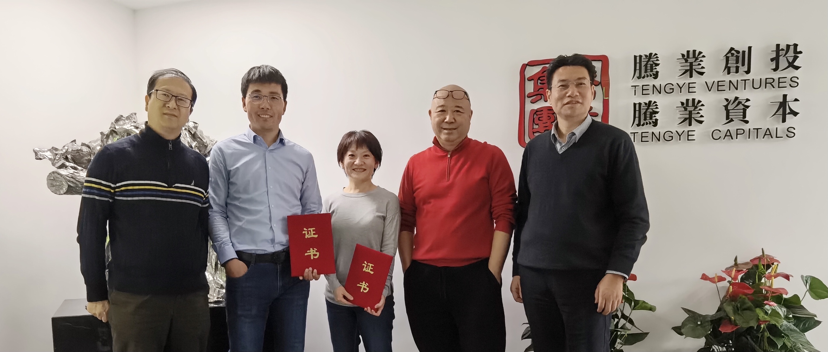 1611541274664090YNpi.jpg 3e897626de58c0afa814180a0df12bb.jpg