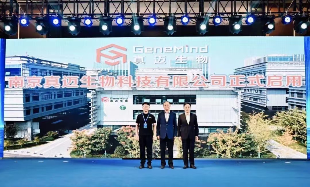 1731311576663113Kp44.jpg 75c562622803136c8fb582c07fe6f9c.jpg